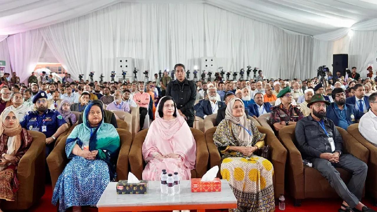 প্রধানমন্ত্রীর সুধী সমাবেশে
